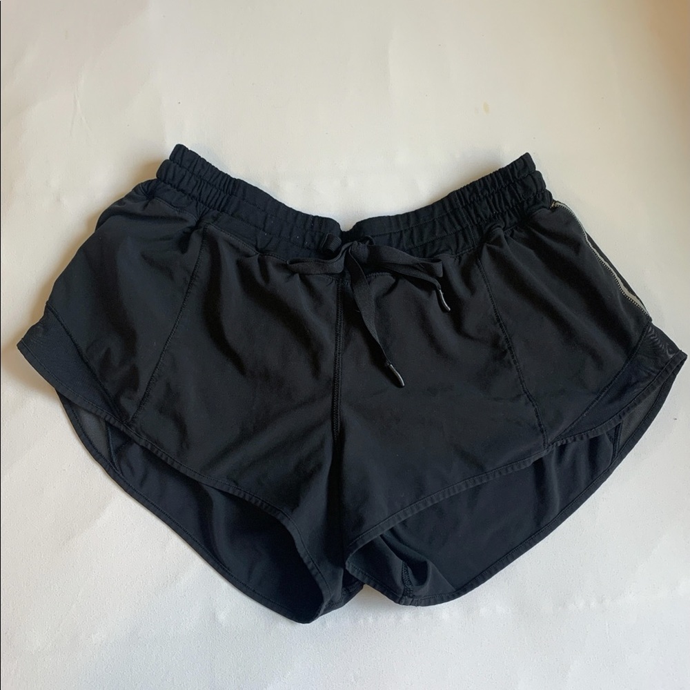 Lululemon Hotty Hot Short
